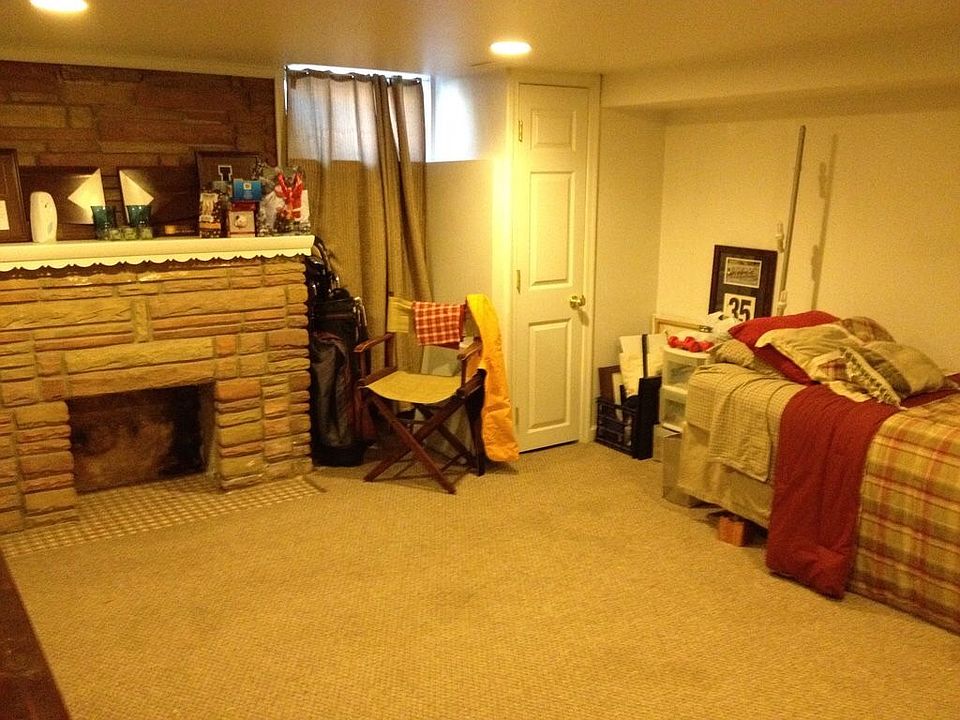 2nd image of 237 S Clinton St