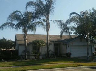 2105 Poppyview Ave, Tulare, CA 93274