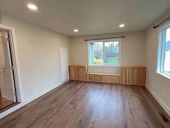 4th image of 6356 Ventura Ln