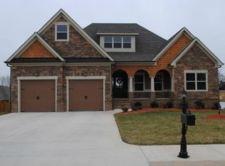102 Holly Oak Ln, Ringgold, GA 30736