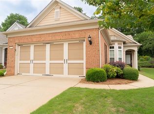 6372 Rockpoint Ln, Hoschton, GA 30548