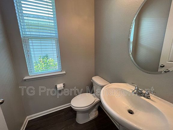 4th image of 15013 Russell Bridge Dr