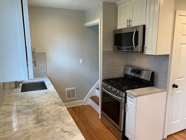 81 Clare Ave — Photo 10