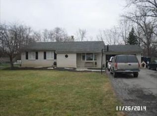 29571 Hemlock Dr, Farmington Hills, MI 48336