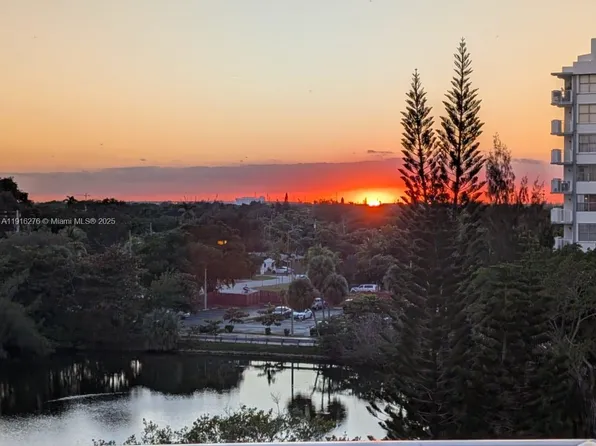 1300 NE Miami Gardens Dr APT 613E, North Miami Beach, FL 33179