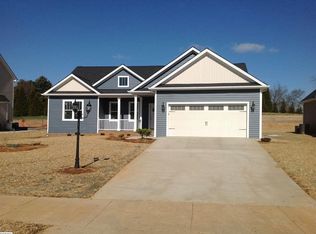 109 Tomasville Dr, Waynesboro, VA 22980