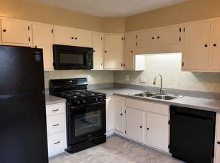 102 Michael Dr, Elkview, WV 25071