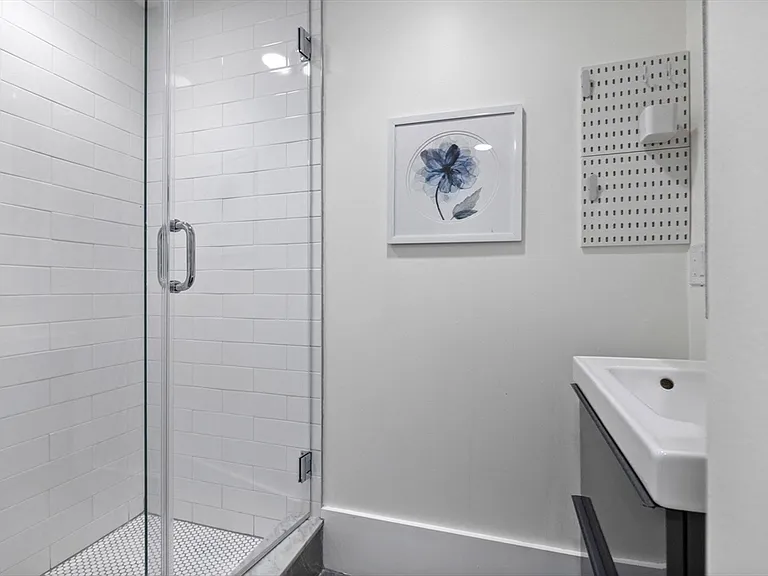 64 Atherton Rd #1 — Photo 11