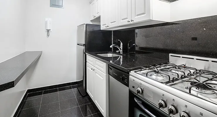 Rented by Dalan Rentals | media 9