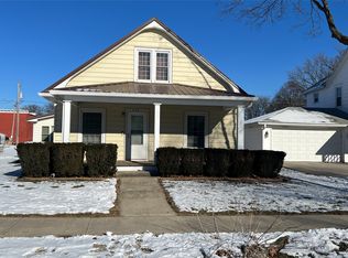 508 6th St, Menlo, IA 50164