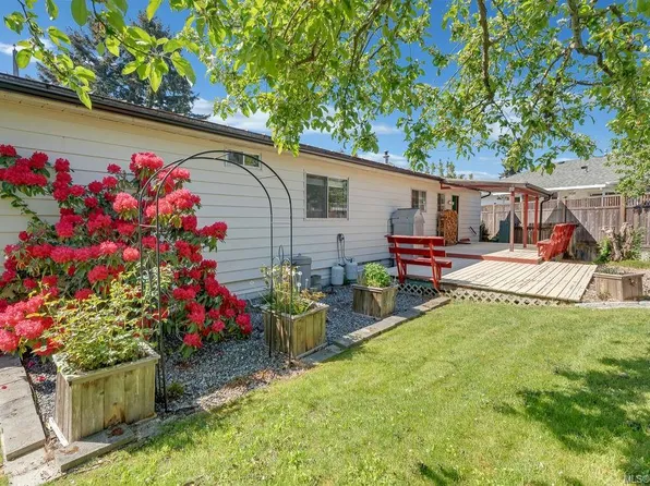 504 Wilrose Pl, Ladysmith, BC V9G 1P3