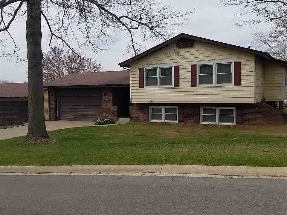 1st image of 101 Oakwood Pl