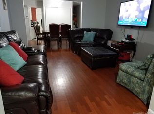 27 Oenoke Pl, Stamford, CT 06907