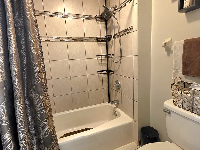 749 Rosslare Pl — Photo 17