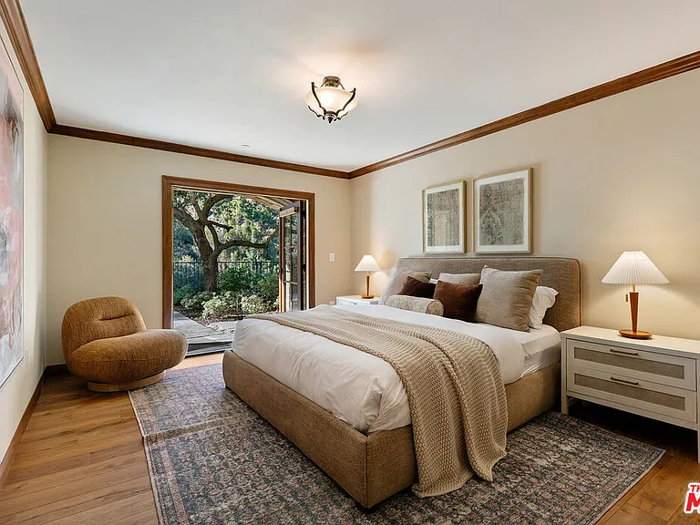 3911 Oeste Ave — Photo 36