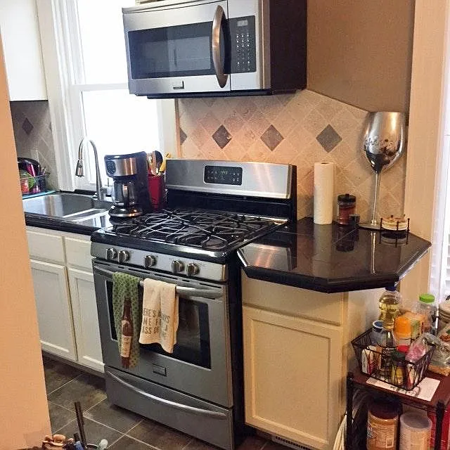 Building Photo - 22 Thayer St #1