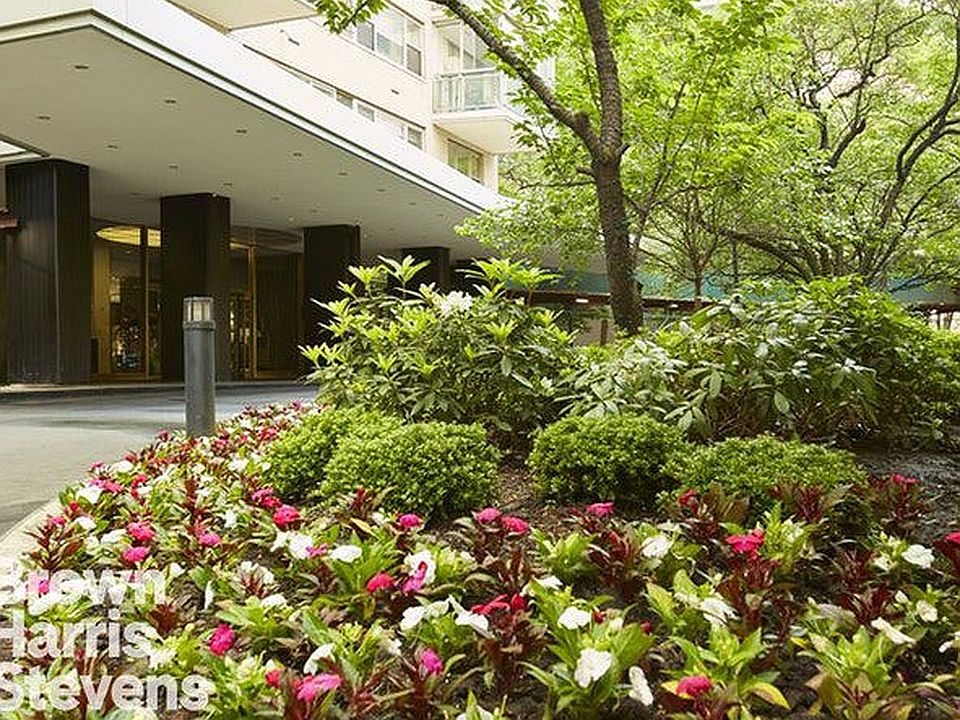 1st image of 150 E 69th St #16-T
