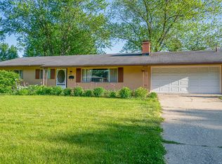 822 Dawn Ct, Dekalb, IL 60115