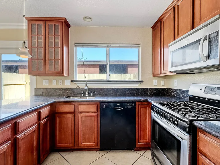 447 S Lincoln Ave — Photo 13