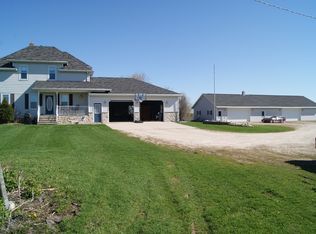 812 Brandes Rd, Chilton, WI 53014