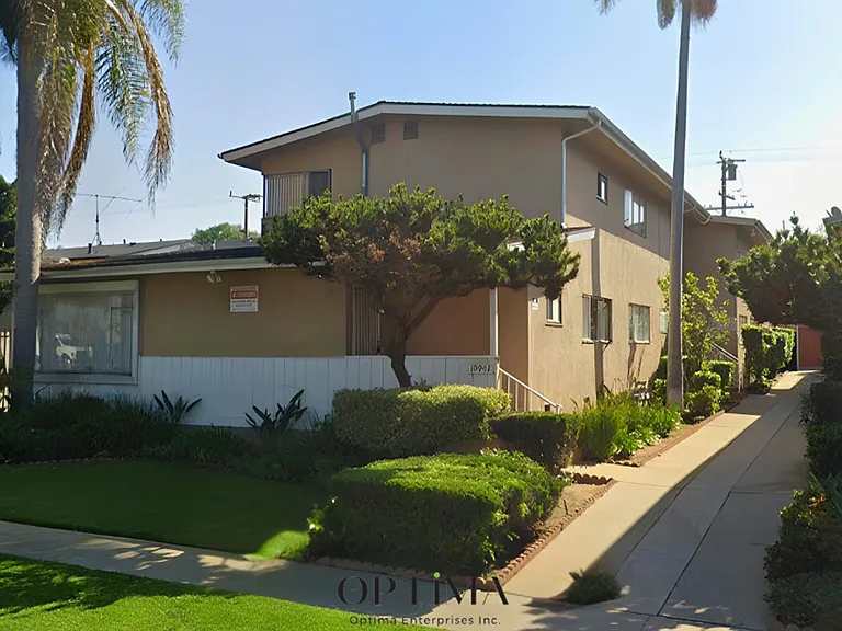 10942-10948 Crenshaw Blvd (Hexagon Eagles LLC) — Photo 8