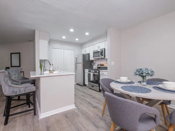 The Residence at Christopher Wren Apartments