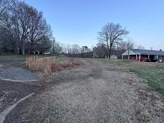 3rd image of 0 Berea Ave