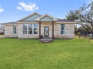 500 E Ash, Johnson City, TX 78636