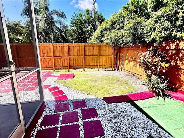 6193 SW 48th Ct — Photo 13