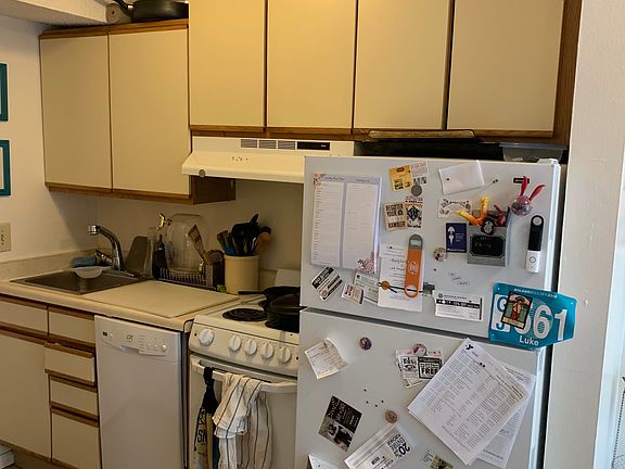 4th image of 2036 Canyon Blvd Unit 2B