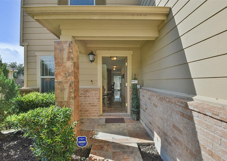1st image of 611 Salma Ct