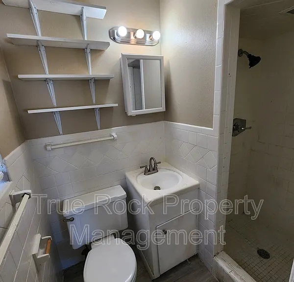 925 N Linda Ave — Photo 13