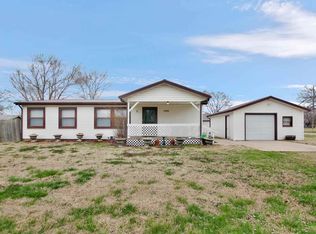 11518 E Bellaire Ave, Wichita, KS 67207