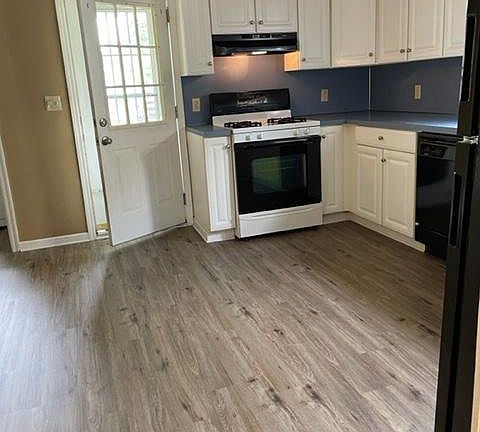 3rd image of 73 S Loveland Ave