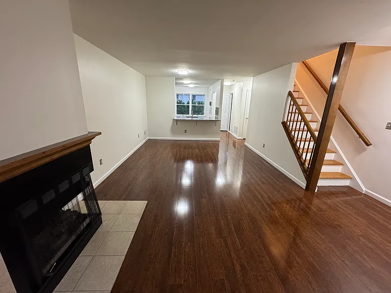 230 Washington Ave — Photo 3