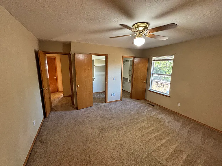 104 W Husband Ct — Photo 11