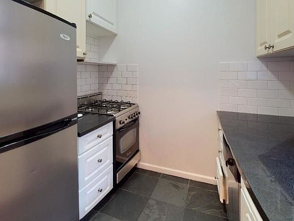 5th image of 417 E 65th St #19A
