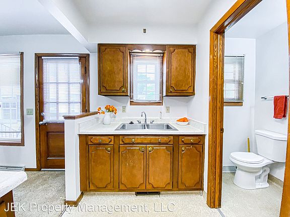 4th image of 2442 Fiedler Ln #1032