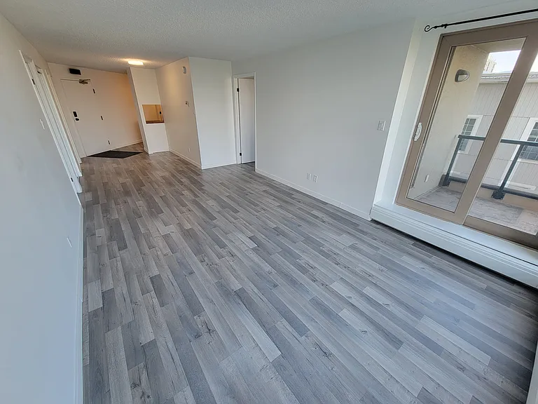 10149 Saskatchewan Dr NW #401 — Photo 6