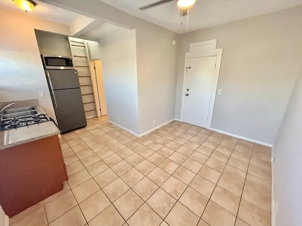 2886 1/2 Mission Blvd #A, San Diego, CA 92109