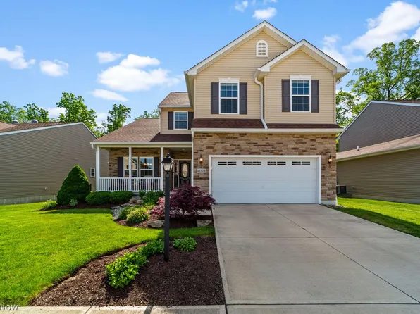 10329 Redbud Dr, Aurora, OH 44202