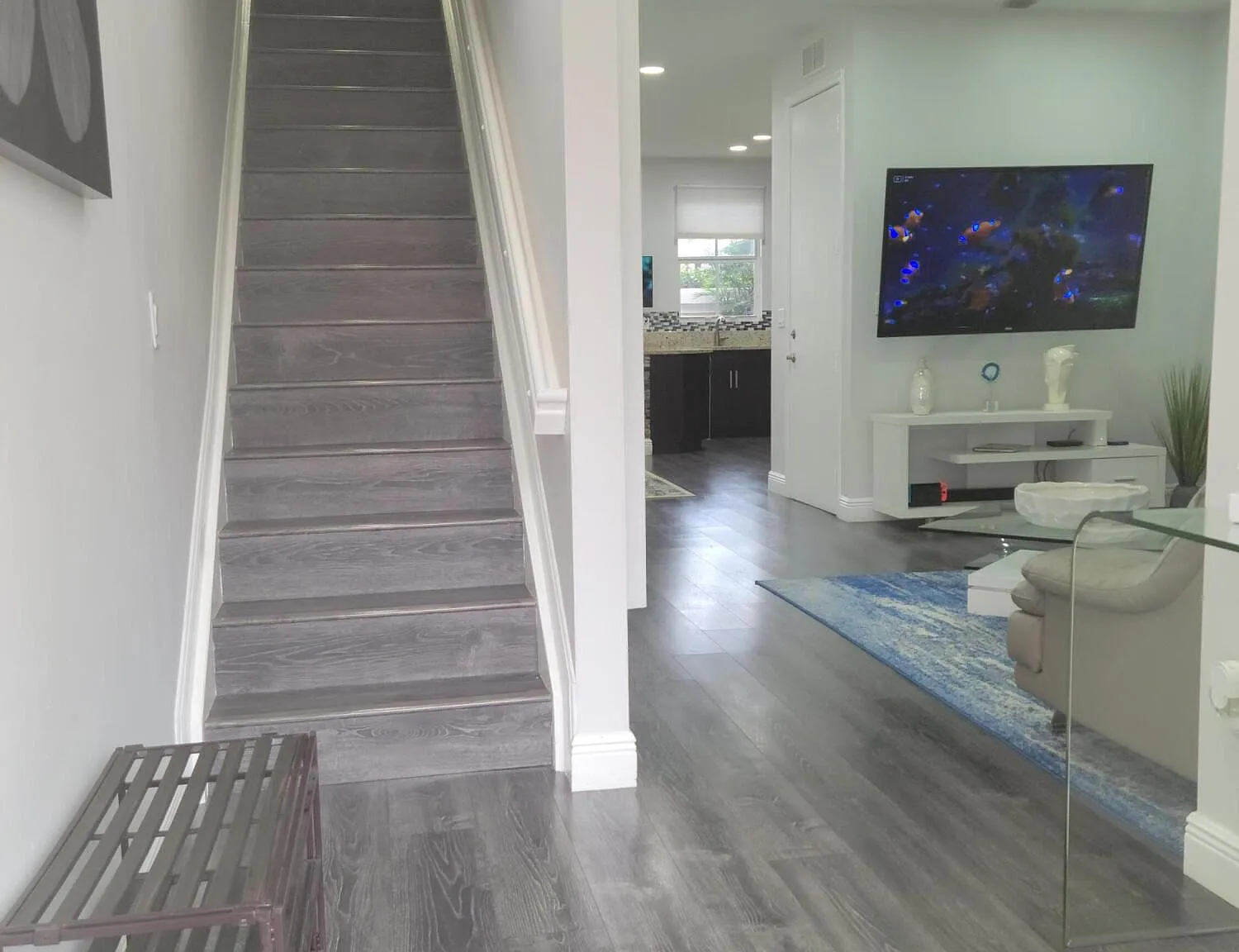 3 bed, 2.5 bath, 1316 sqft, $3,100 — Photo 4