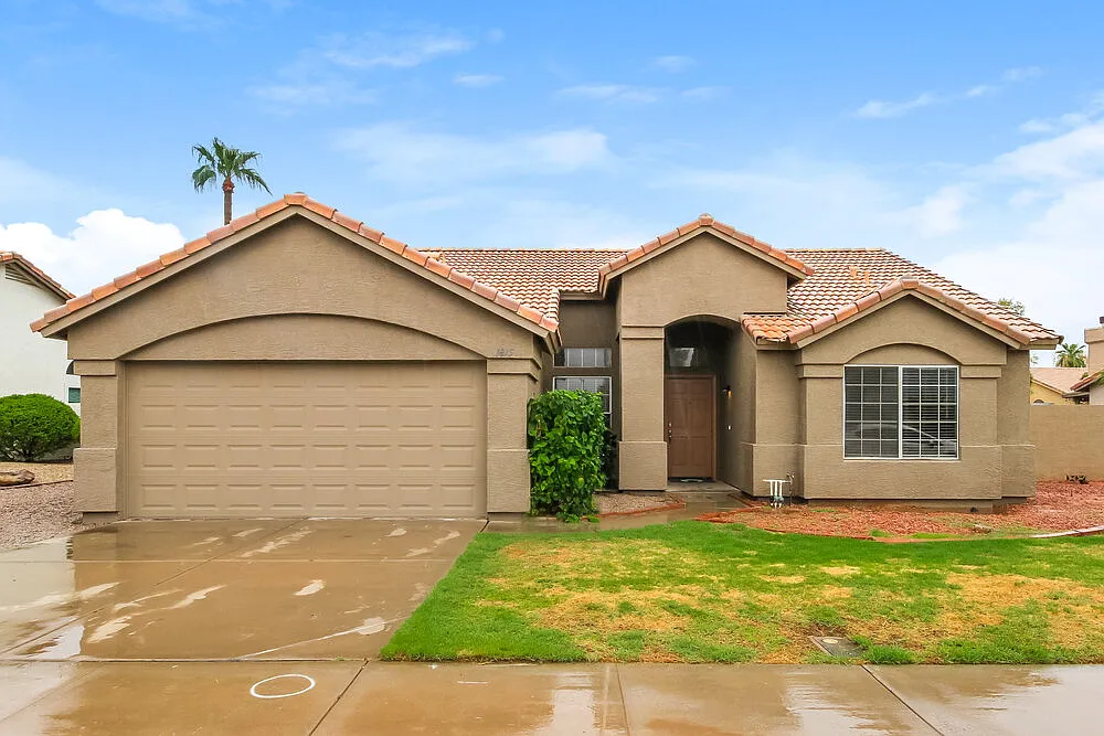 3 bed, 2.0 bath, 1613 sqft, $2,500 — Photo 1