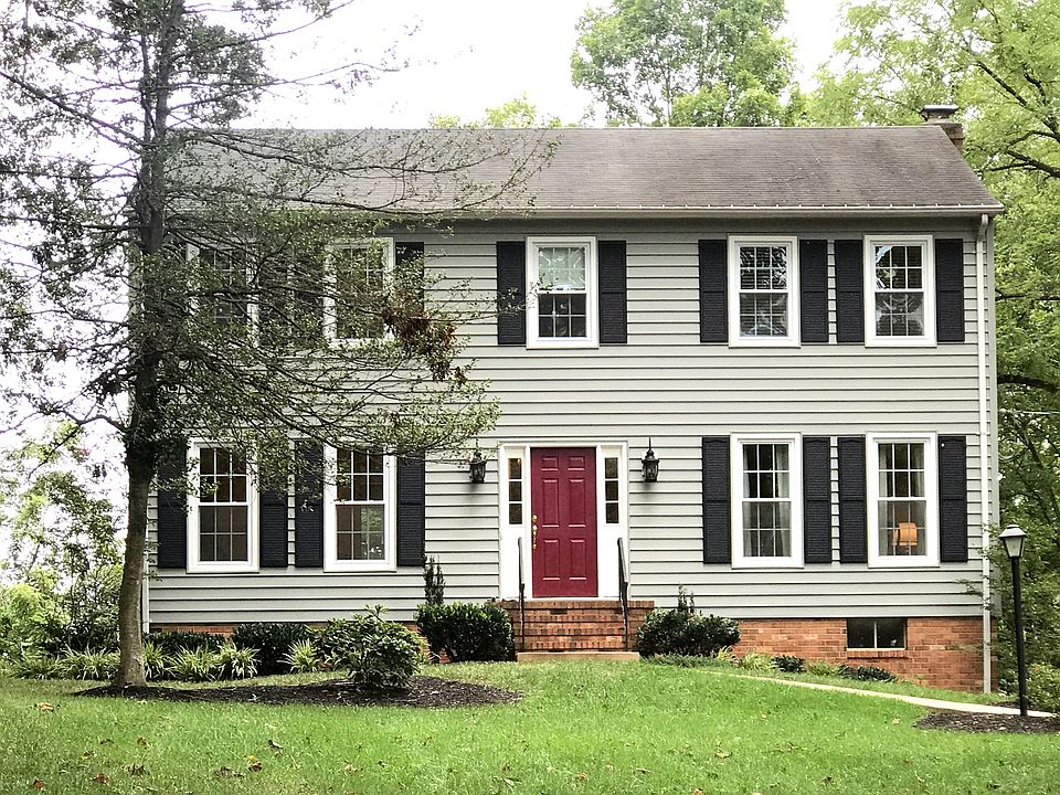 1st image of 107 Stratford Pl
