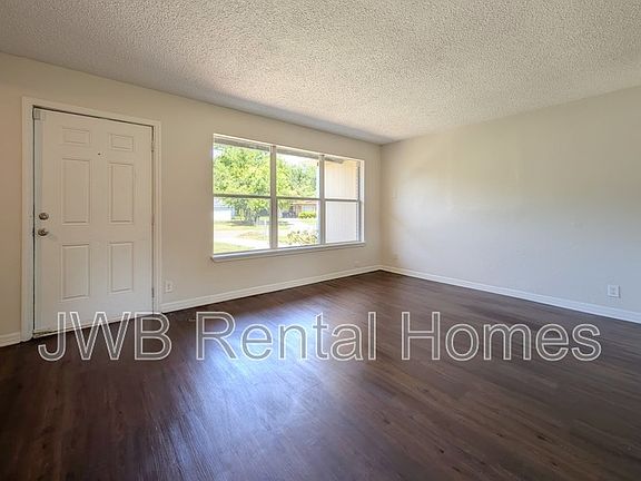 5th image of 2223 Eudine Dr