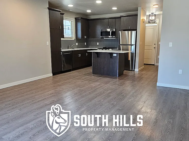 Summit Springs Townhomes — Photo 67