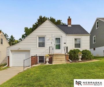 6336 Poppleton Ave, Omaha, NE, 68106