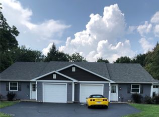 6343 Youngstown Hubbard Rd, Hubbard, OH 44425