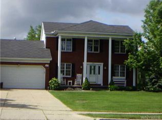 825 Losson Rd, Buffalo, NY 14227