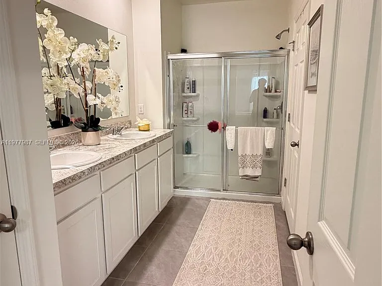 12422 SW Rimini Way — Photo 22